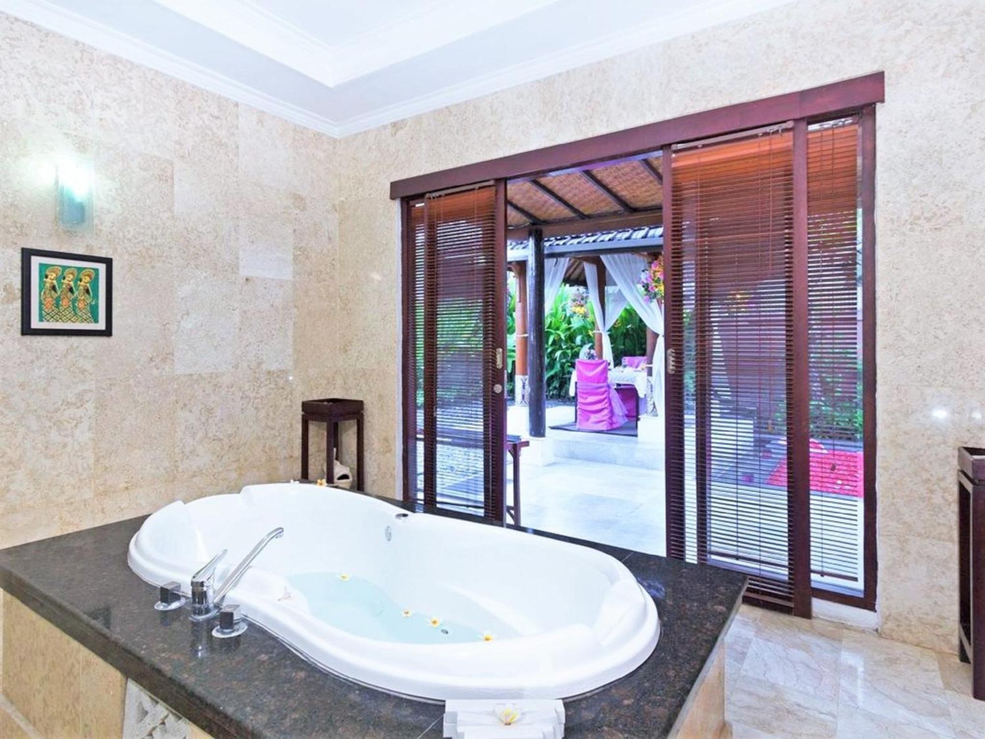 One Bedroom Private Villa Kuta Seminyak Exteriör bild